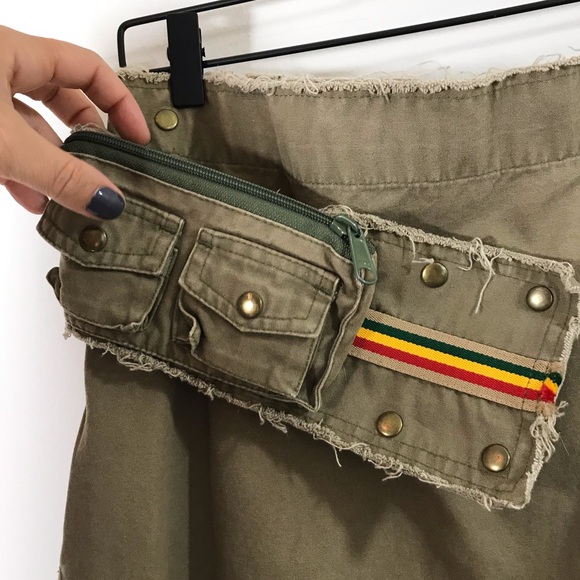 Festival skirt w/stash purse, green gold red - Picture 2 of 6